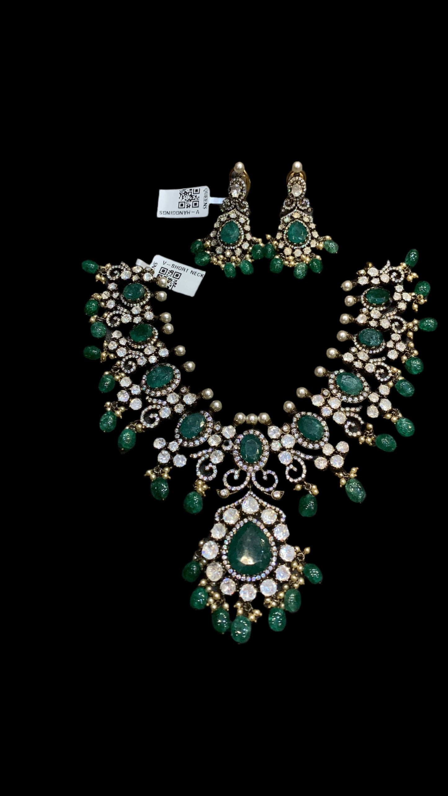 Victorian Necklace With Earrings QSVNE002