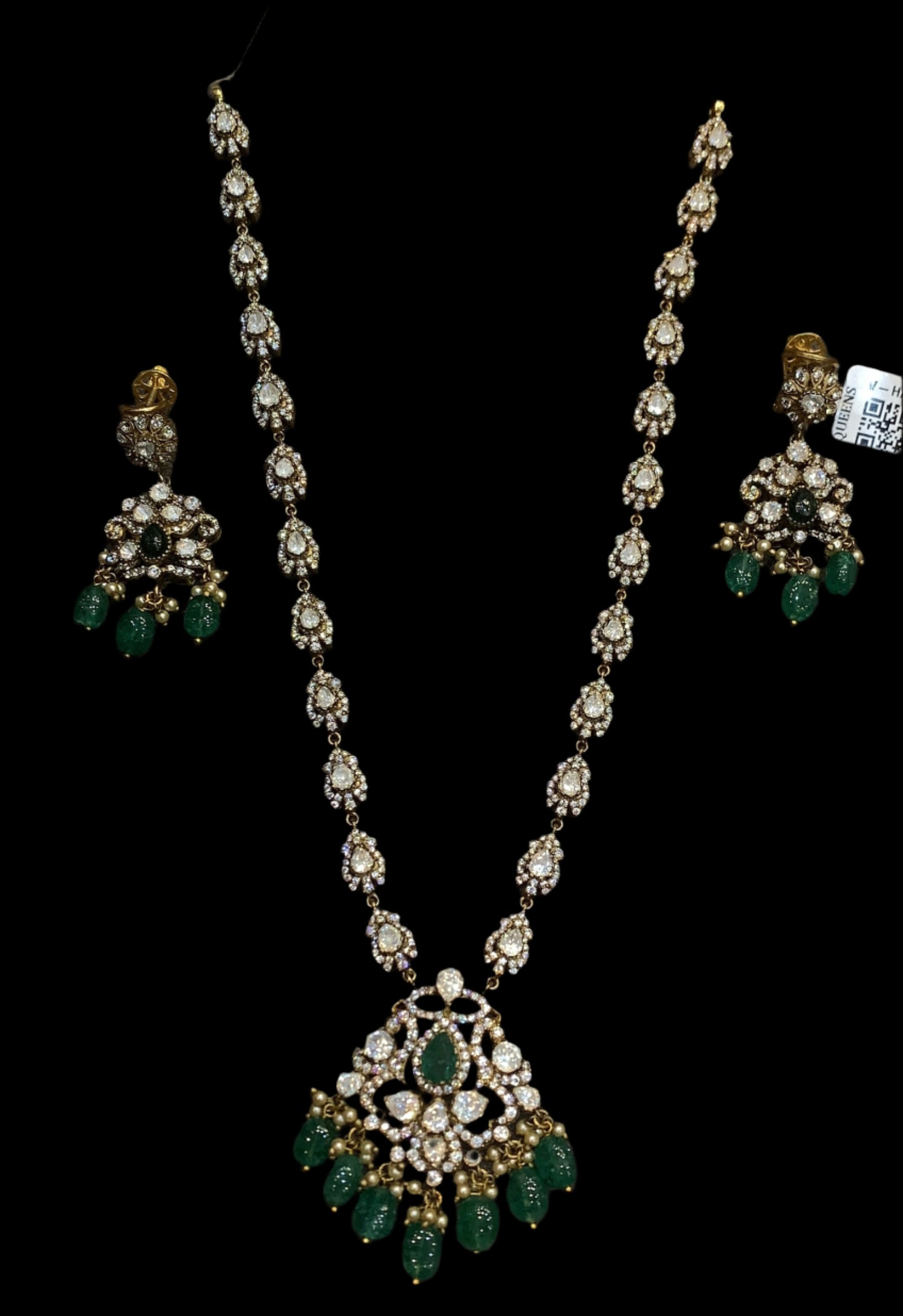 Victorian Necklace With Earrings QSVNE0011